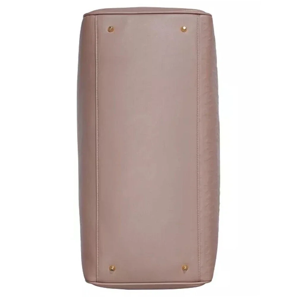 DKNY Clean Cut 21